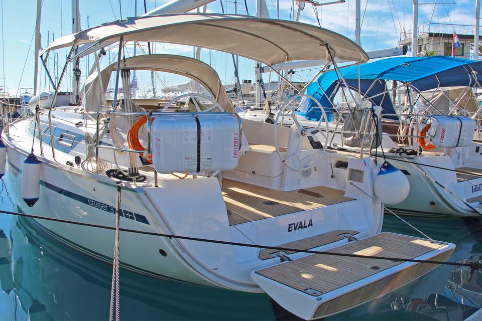 Bavaria Cruiser 34 (10)