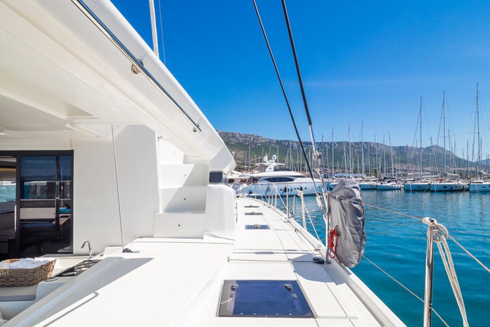 Lagoon 50 (4)