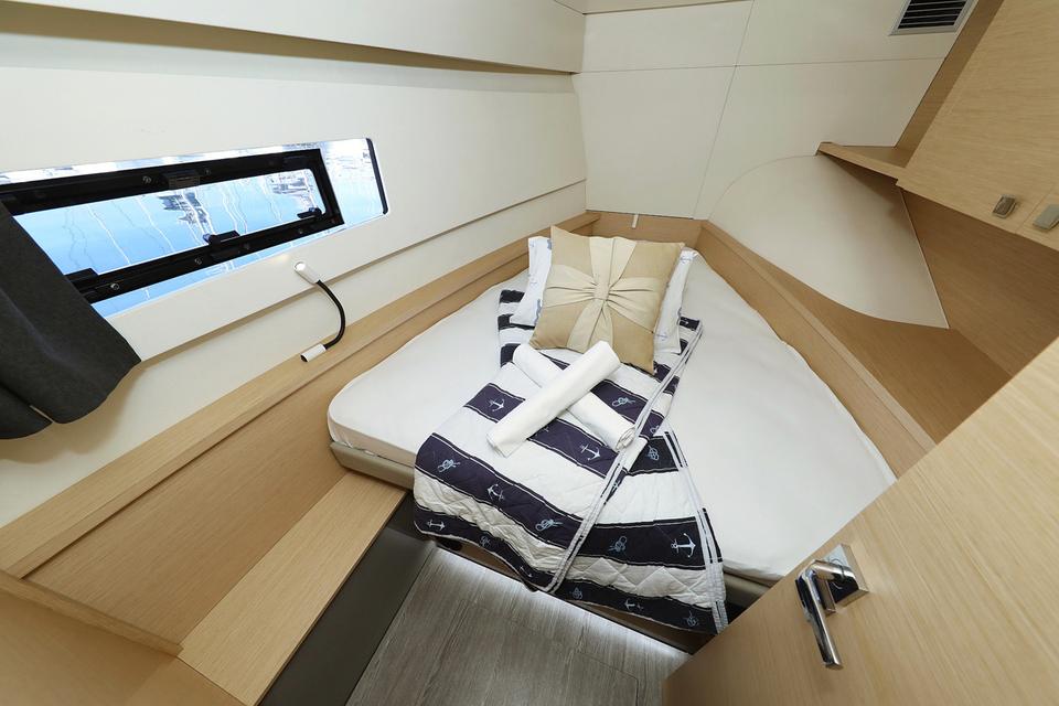 Motor Catamaran Fountaine Pajot MY 37 (23)