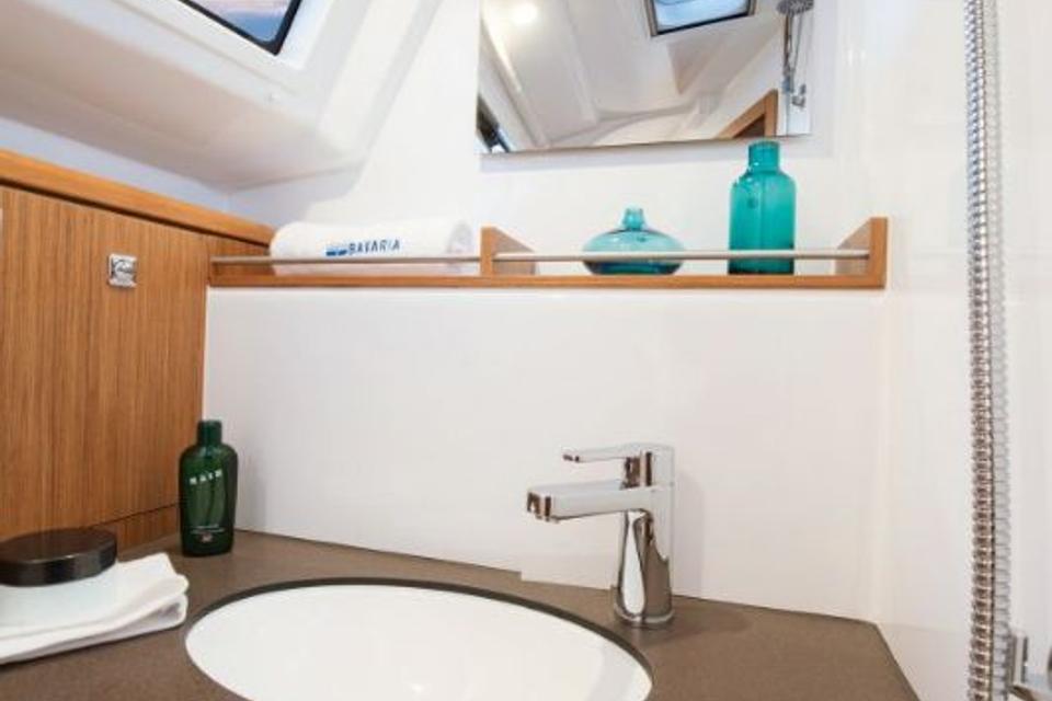 Bavaria Cruiser 37 (20)