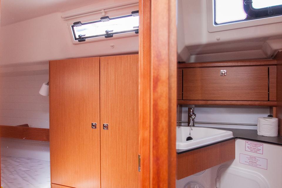 Bavaria Cruiser 34 (13)