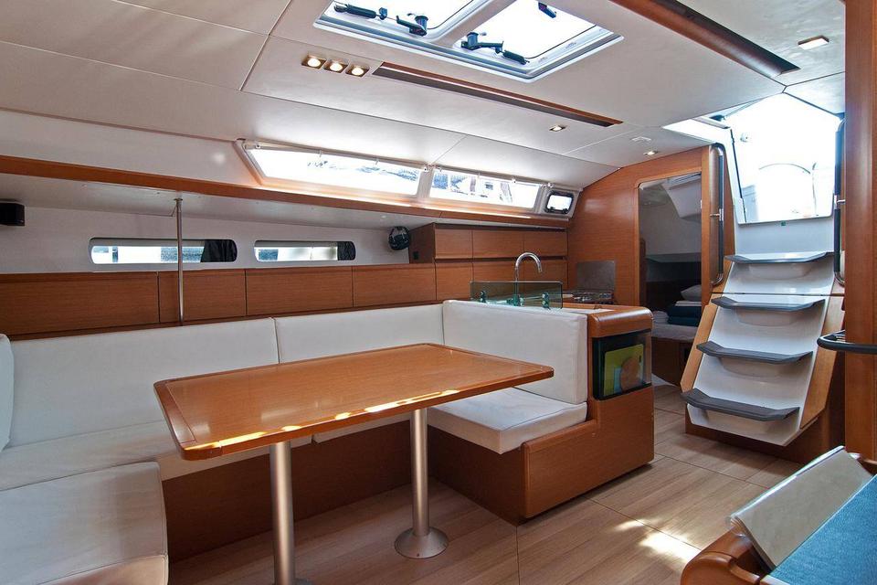 Jeanneau Sun Odyssey 449 (6)