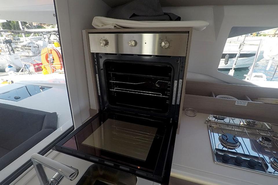 Fountaine Pajot Astrea 42 (12)