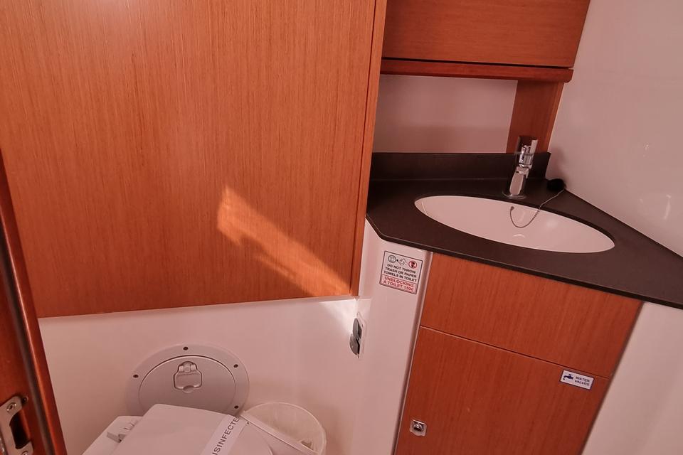 Bavaria Cruiser 46 (5)
