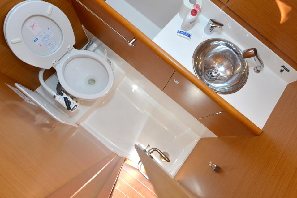 Jeanneau Sun Odyssey 33I (8)