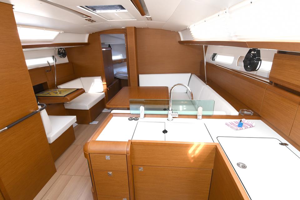 Jeanneau Sun Odyssey 419 (13)