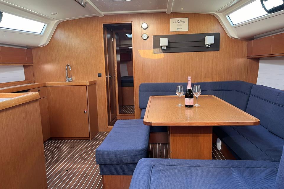 Bavaria Cruiser 51 (2)