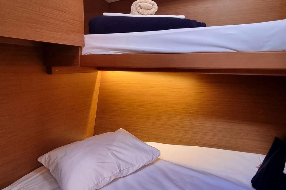 Jeanneau Sun Odyssey 490 (17)