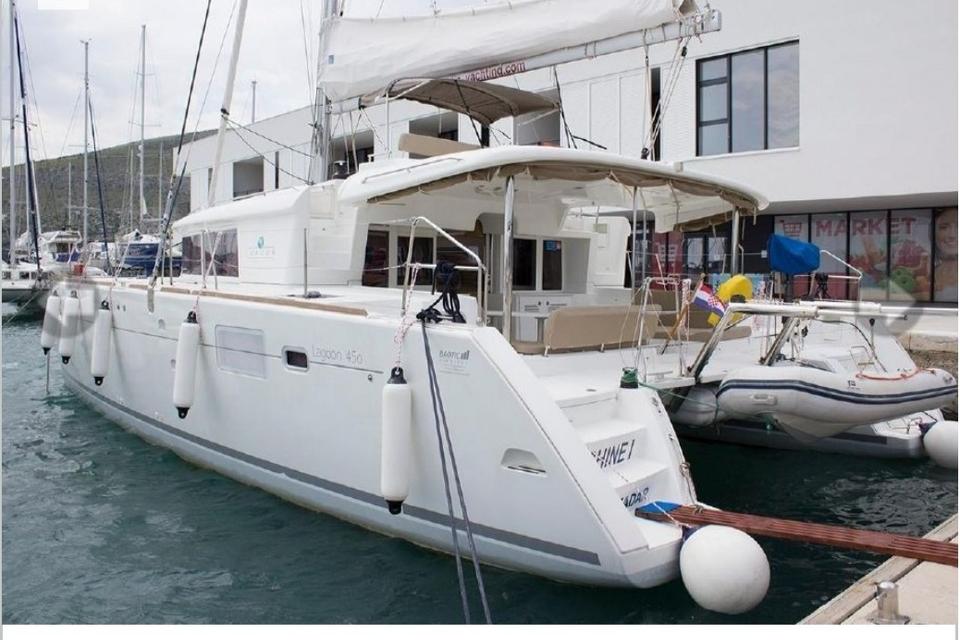 Lagoon 450 F
