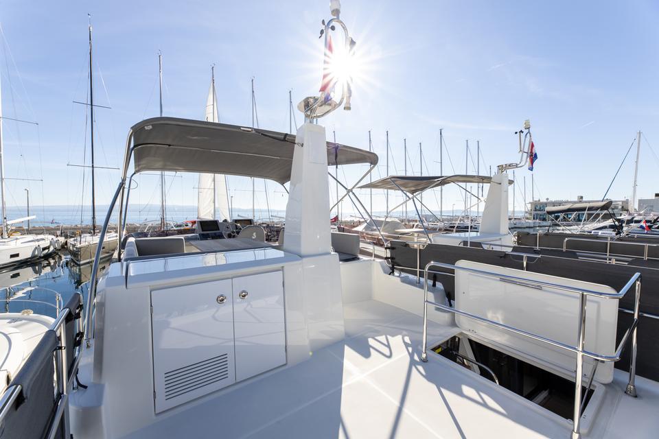 Beneteau Swift Trawler 41 (3)