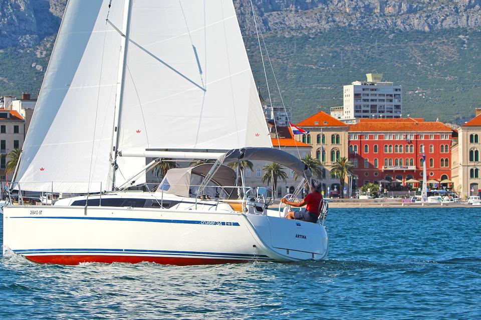 Bavaria Cruiser 34 (4)