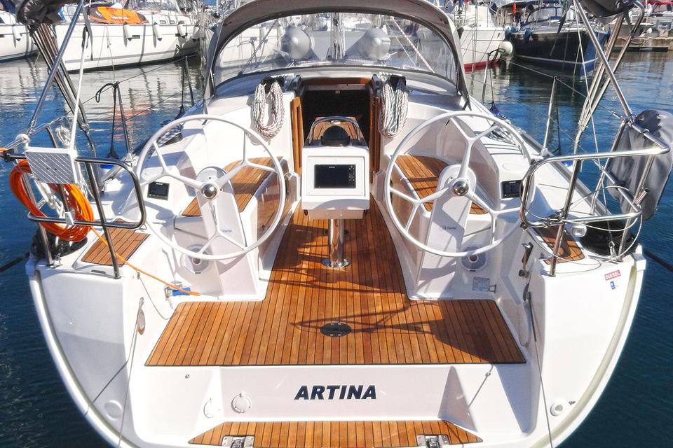 Bavaria Cruiser 34 (15)