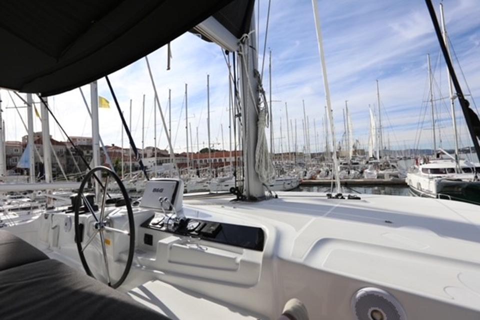 Lagoon 46 (9)