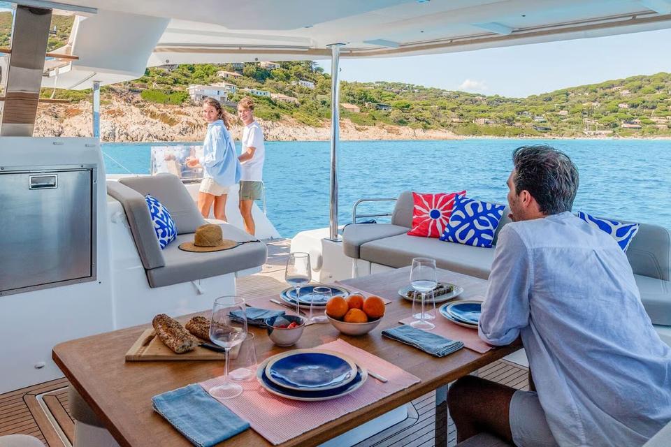 Fountaine Pajot New 44 (7)