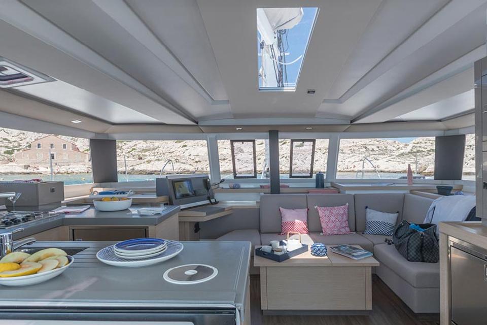 Fountaine Pajot Astrea 42 (6)
