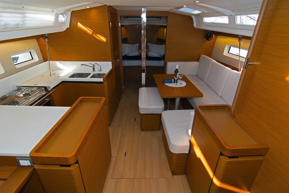 Jeanneau Sun Odyssey 440 (9)