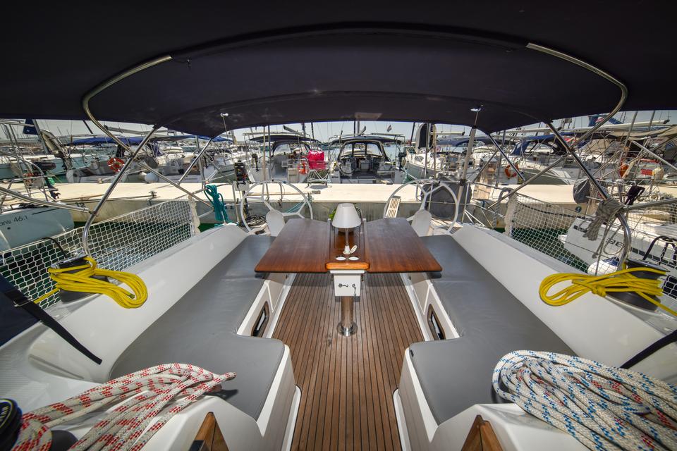 Bavaria Cruiser 46 (41)