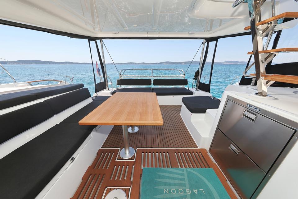 Lagoon 43 (43)