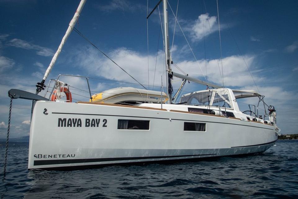 Beneteau Oceanis 35.1 (3)