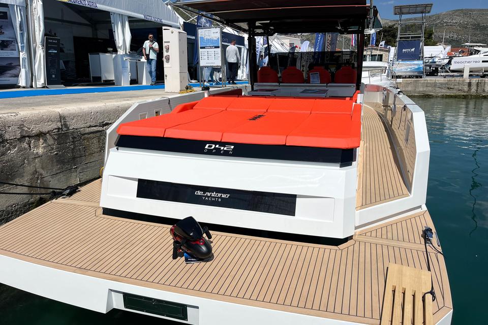 De Antonio D42 Open (5)
