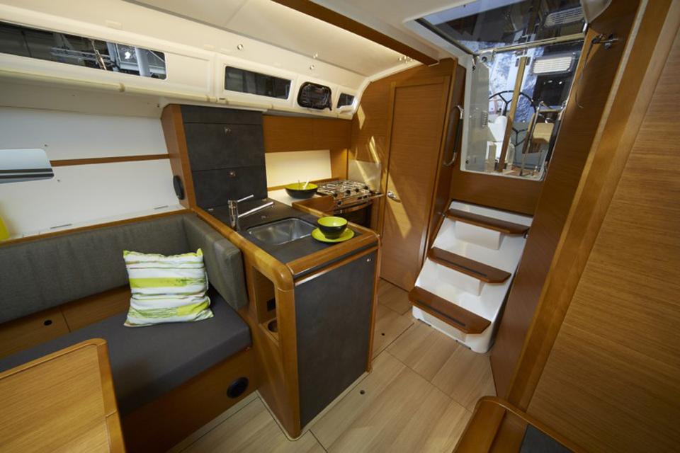 Jeanneau Sun Odyssey 349 (6)