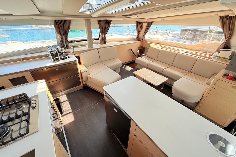 Fountaine Pajot Aura 51 (23)