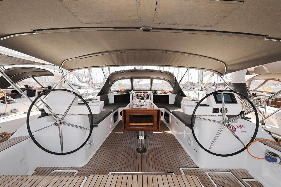 Dufour 520 Grand Large (9)