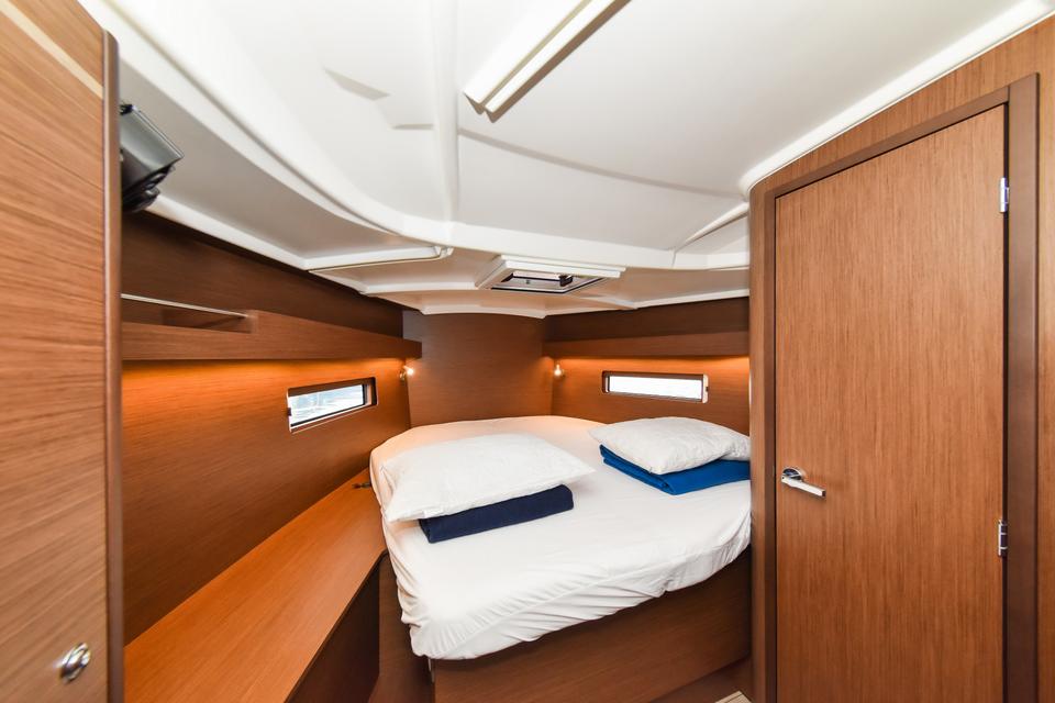 Beneteau Oceanis 40.1 (21)