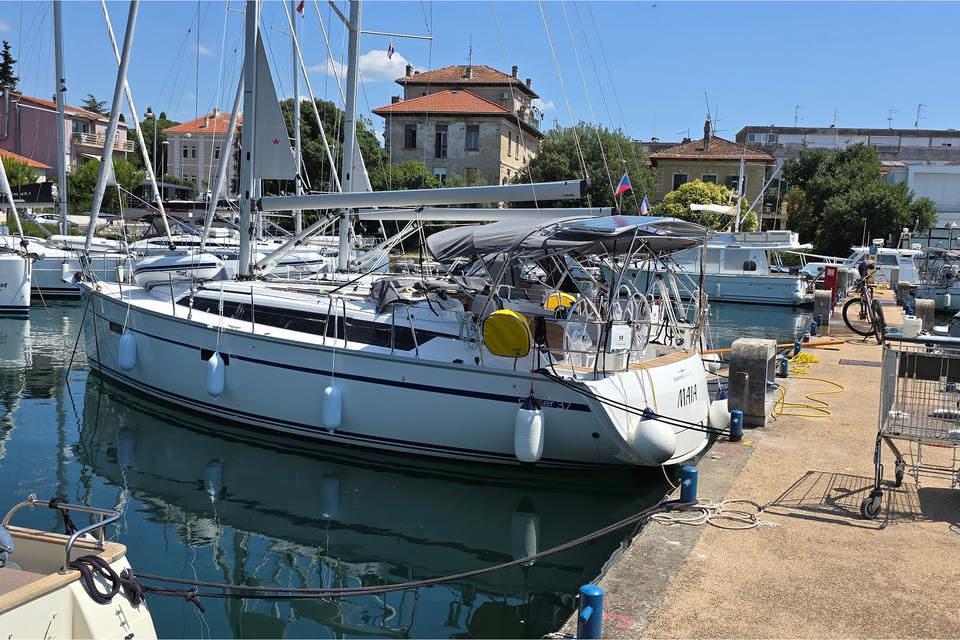 Bavaria Cruiser 37
