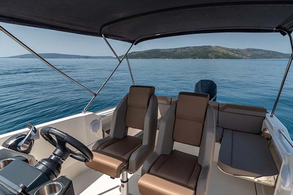 Quicksilver 755 (11)