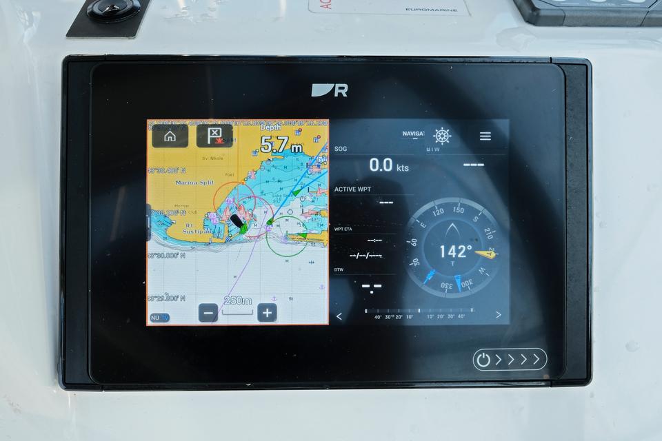 Jeanneau Sun Odyssey 380 (10)