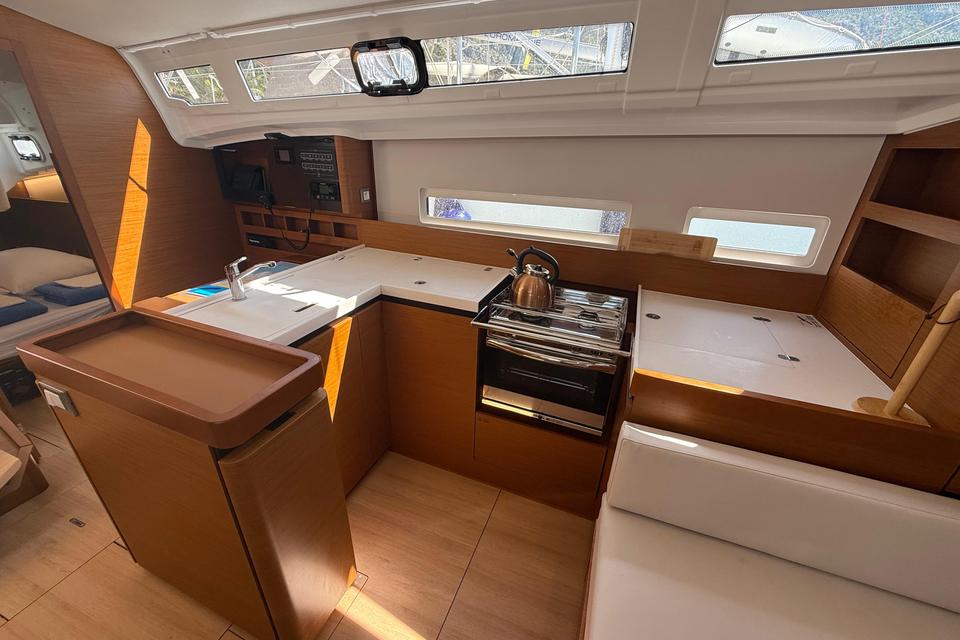 Jeanneau Sun Odyssey 410 (17)