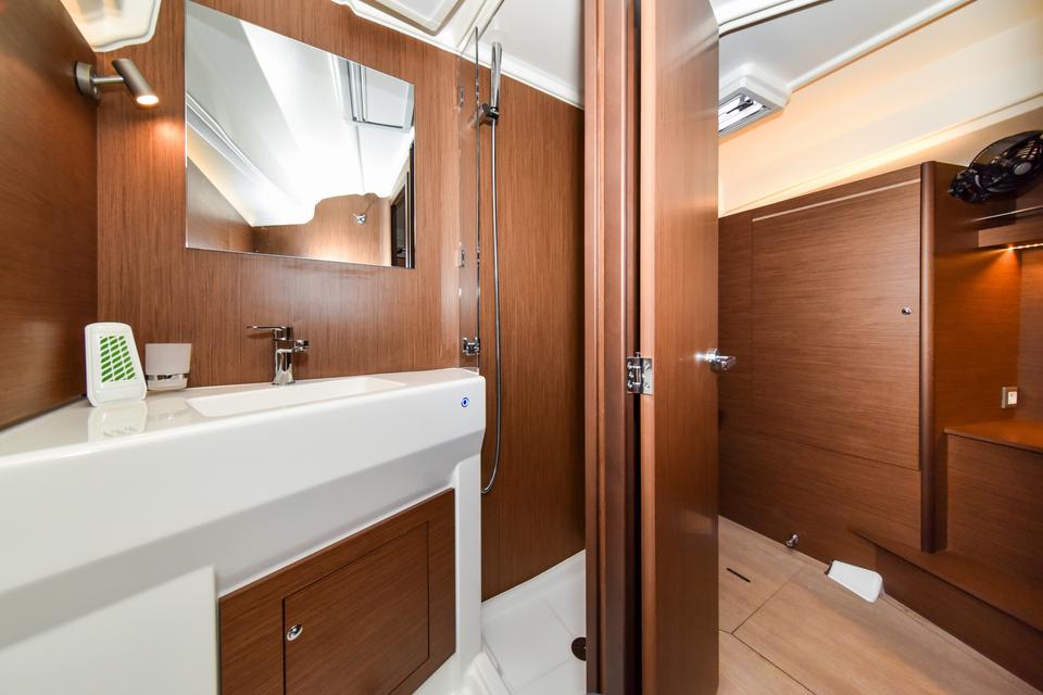 Beneteau Oceanis 40.1 (20)