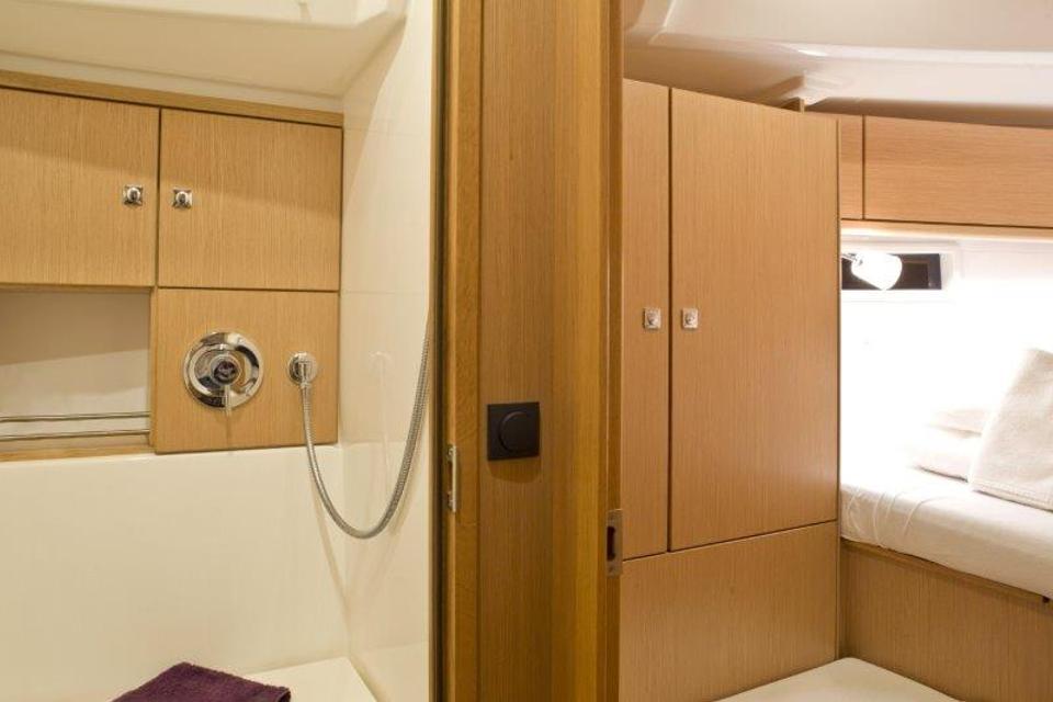 Bavaria Cruiser 46 (6)