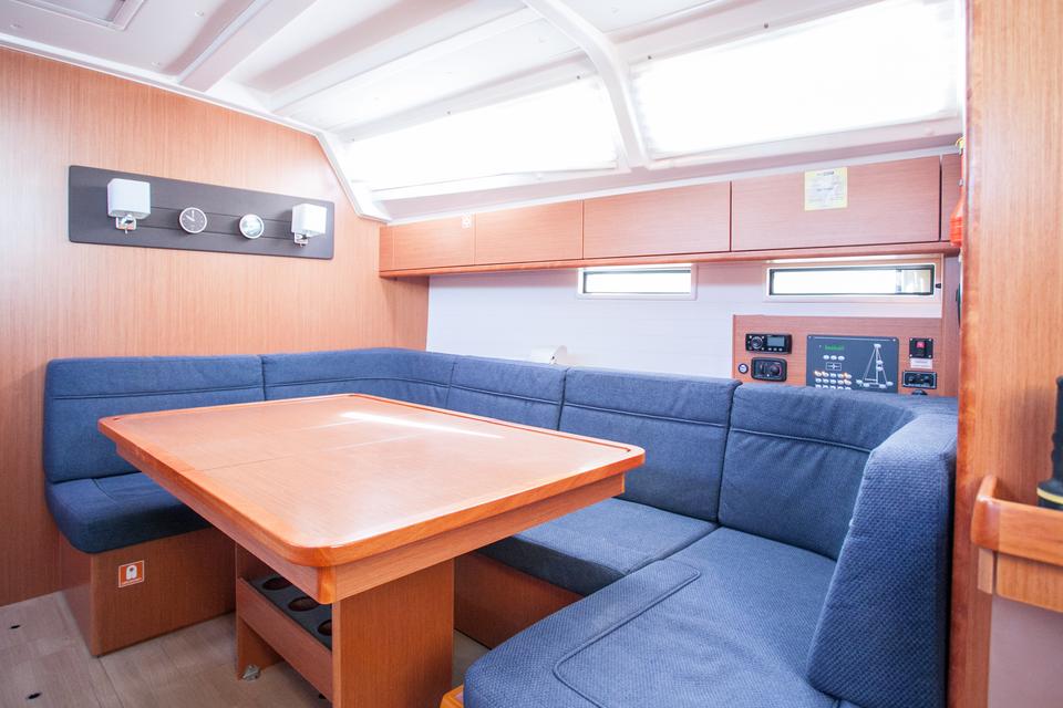 Bavaria Cruiser 46 (12)