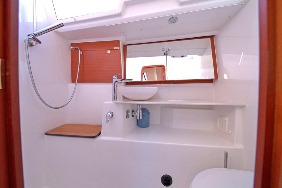 Dufour 412 Grand Large (18)