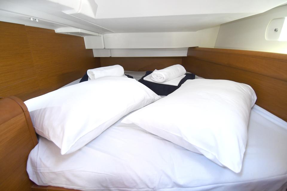 Jeanneau Sun Odyssey 419 (9)