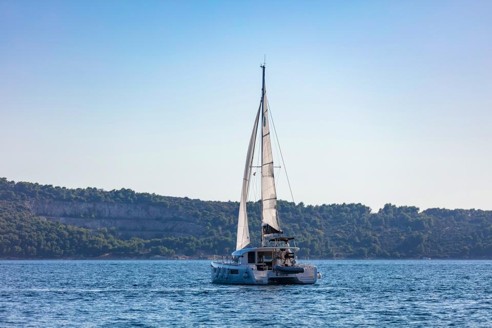 Lagoon 40 (3)
