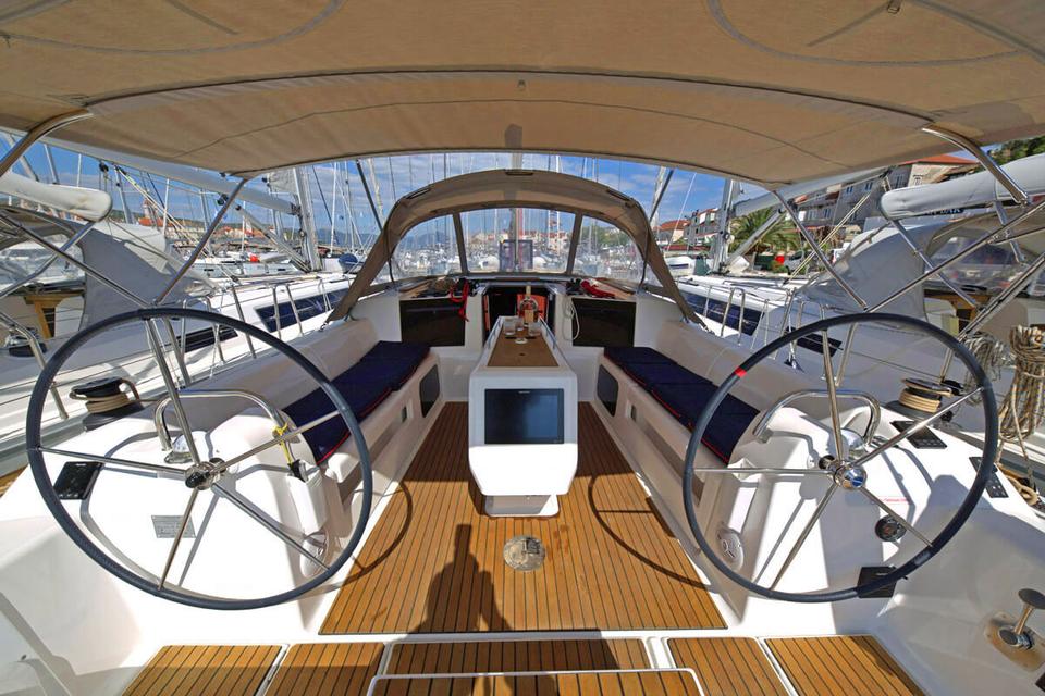 Dufour 412 Grand Large (12)
