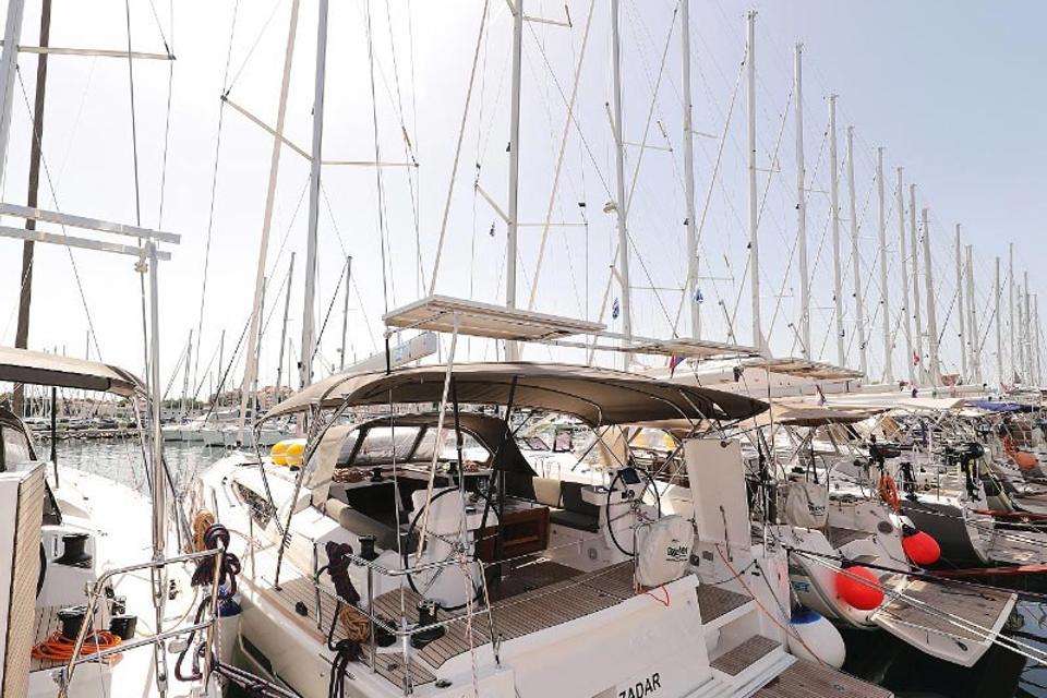 Dufour 520 Grand Large (4)