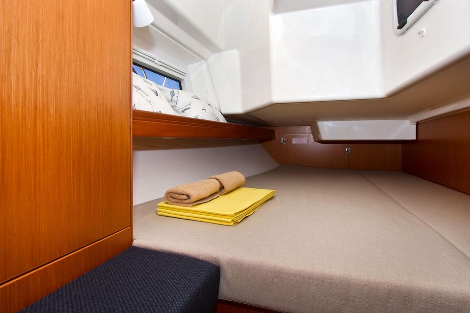 Bavaria Cruiser 34 (21)