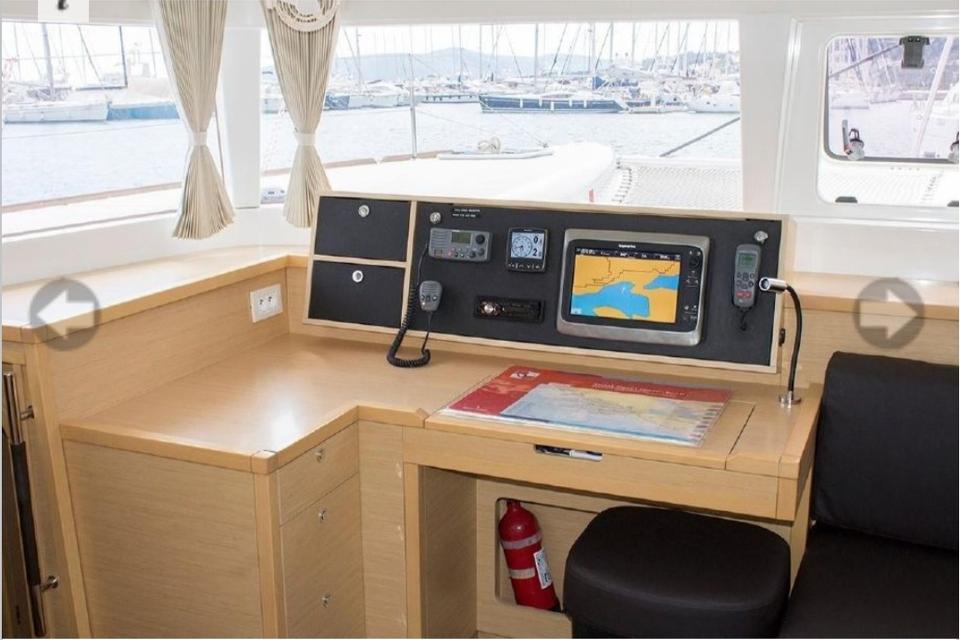 Lagoon 450 F (12)