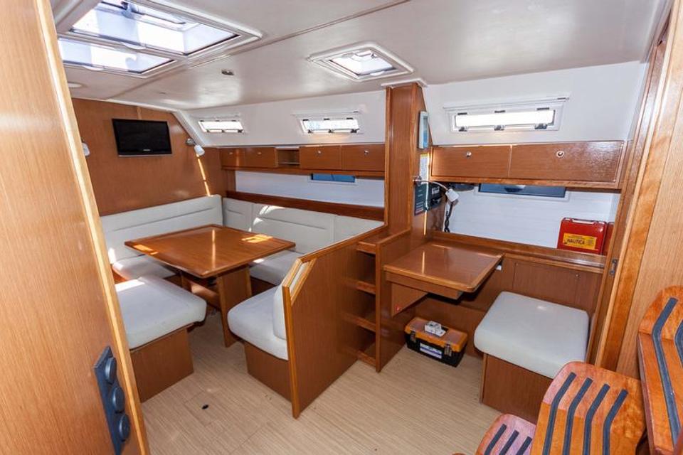 Bavaria Cruiser 40 (25)