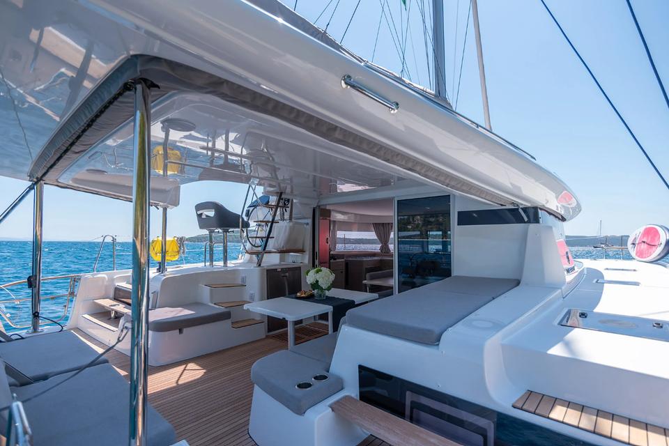 Lagoon 43 (5)
