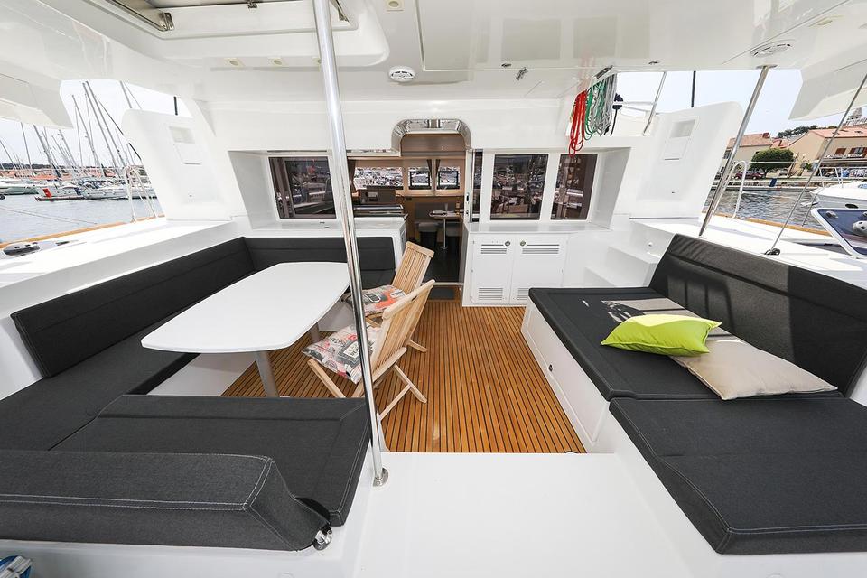 Lagoon 450 F (11)