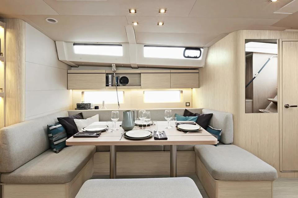 Beneteau Oceanis 46.1 (3)