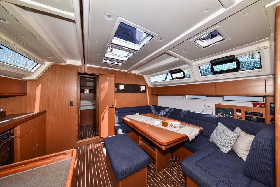 Bavaria Cruiser 46 (31)