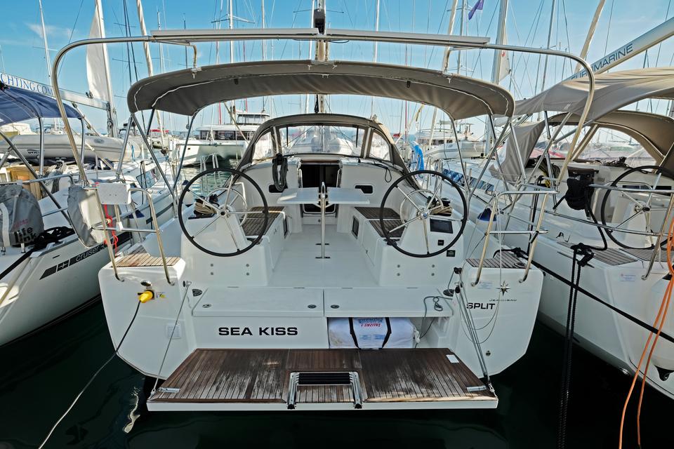 Jeanneau Sun Odyssey 380 (5)